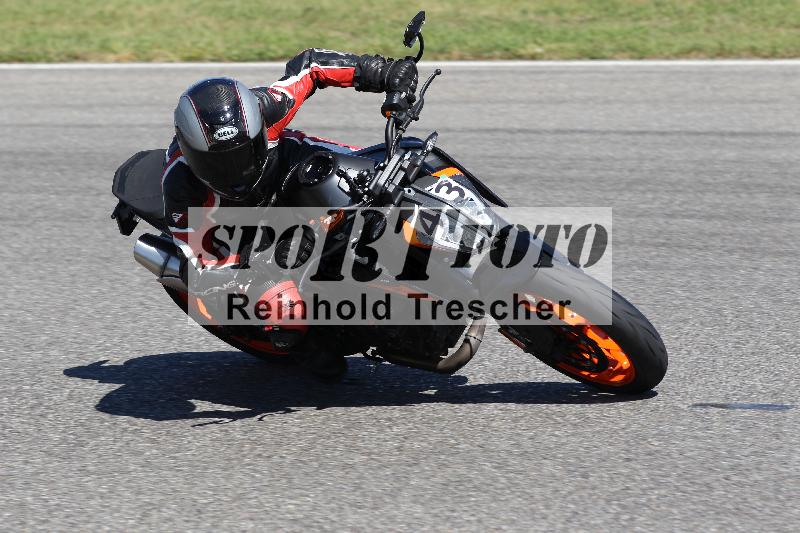 /Archiv-2025/48 25.08.2025 Cornu Master School ADR/gruen-vert/43